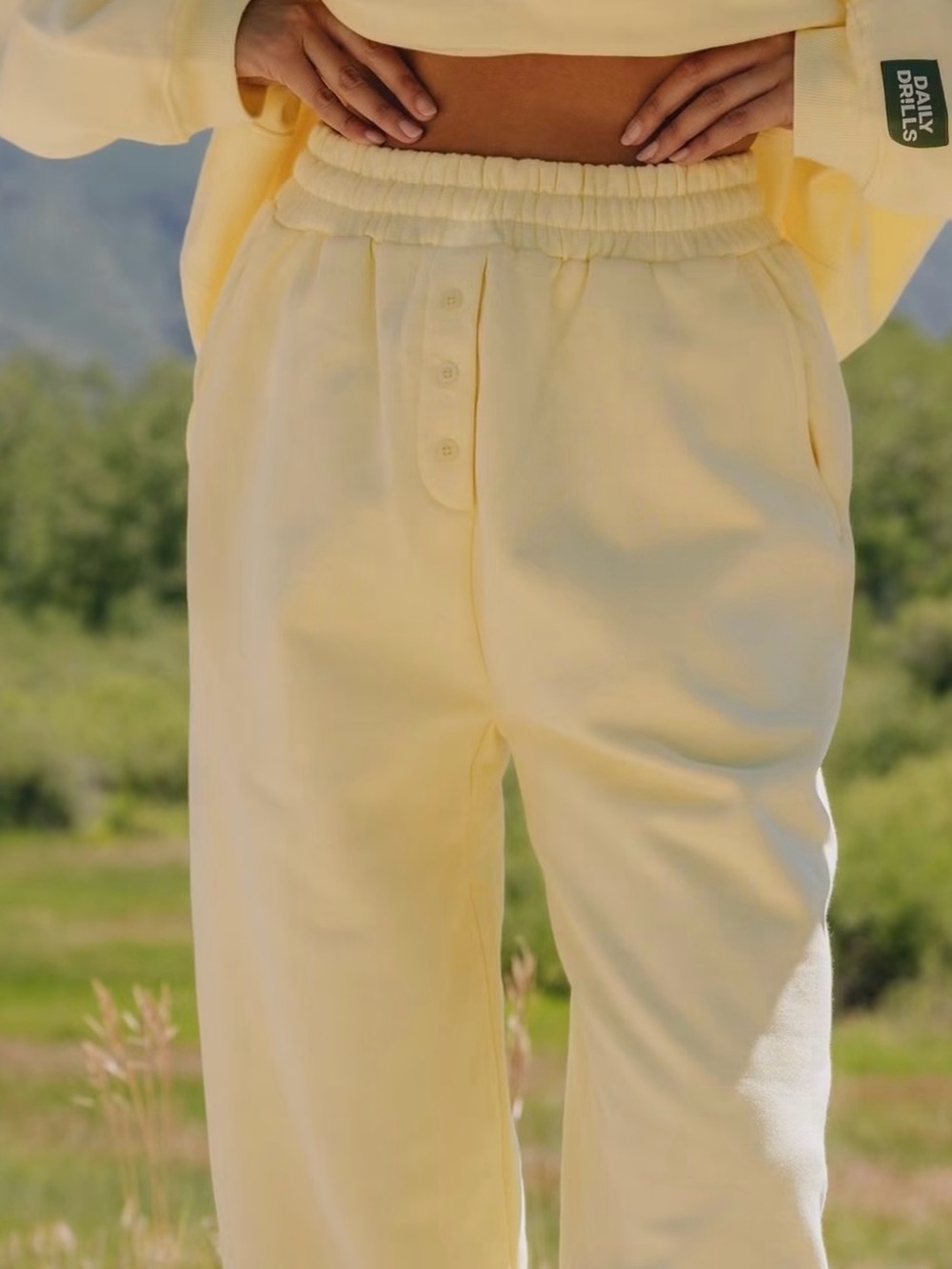 Daily Drills Button-Front Joggers Lemonade